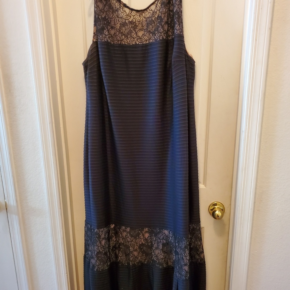 Maxi dress by London Times smoke free environment